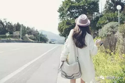 挽回感情：做回温柔小女人，找回亲密关系的平衡(图1)