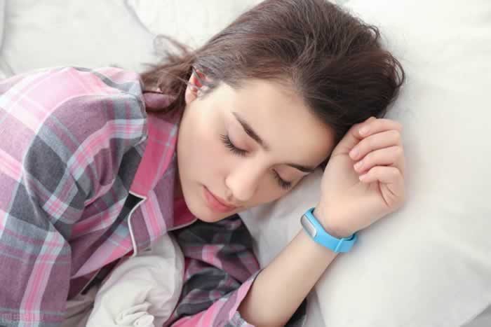 老公不愿聊天?挽回婚姻的关键在于理解与包容(图1) 老公不愿聊天?挽回婚姻的关键在于理解与包容(图1)