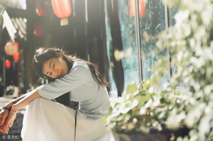 越潇洒越容易挽回，控制欲过强反而适得其反(图2)