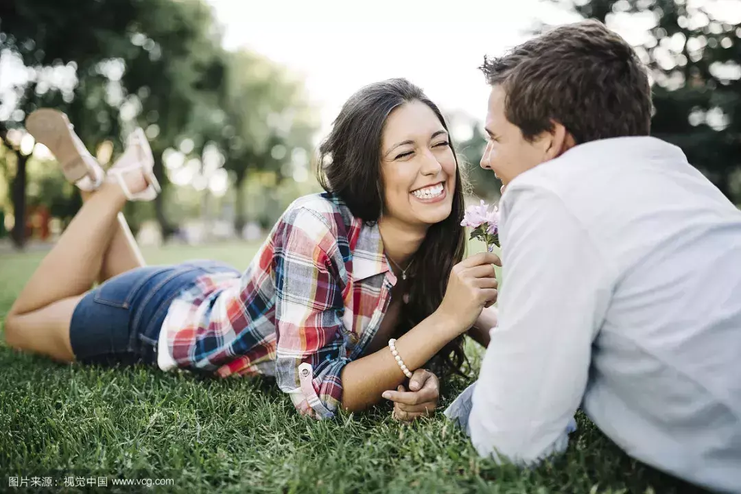 感情需要理智与底线，挽回之前先疗愈自己(图1)