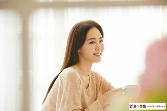 女人味的真正内涵，男人为何偏爱有气质的女性(图2)