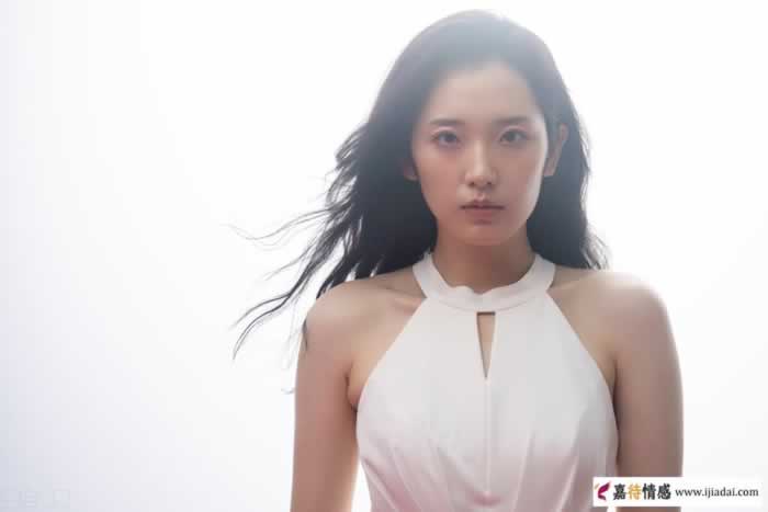 男人有没有钱，一眼就能看出来，3个细节暴露真相(图1)