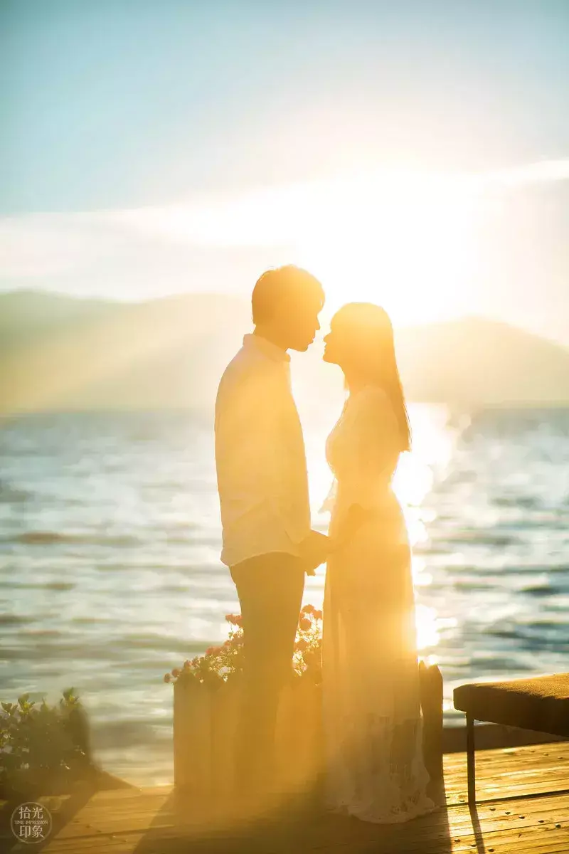 挽回感情时失去自我框架的警示(图1)