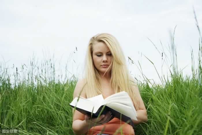 捉奸在床后如何挽回婚姻？冷静应对是关键(图1)