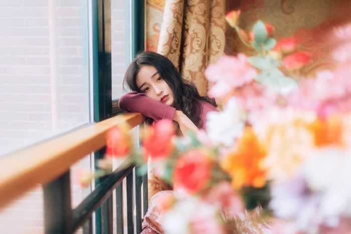 你流的眼泪男人不会心痛，学会吊起他的胃口才能挽回(图1)