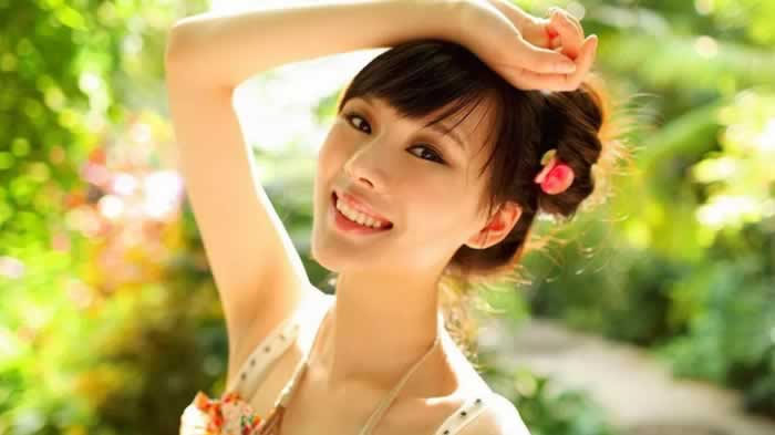 分手后别卑微求爱，聪明女人用这3招让他主动回头(图2)