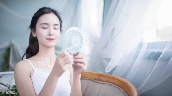 夫妻冷战伤感情，如何主动挽回？(图2)