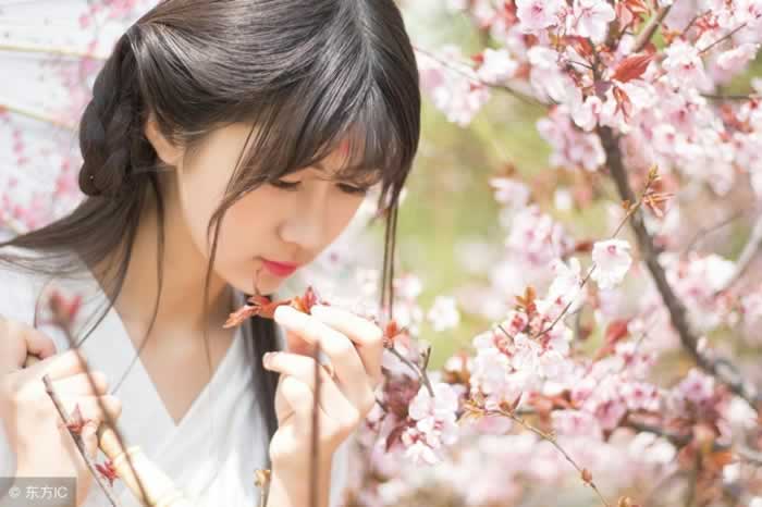 分手后如何发短信挽回他？技巧与注意事项(图1)