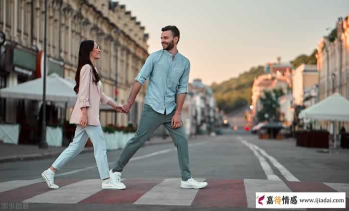 聊天方式暴露爱意，这些细节说明他真的在乎你(图2)