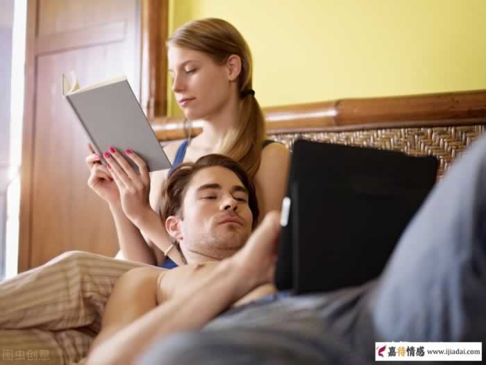 女人不排斥你的3种行为，说明她对你有感情(图1)