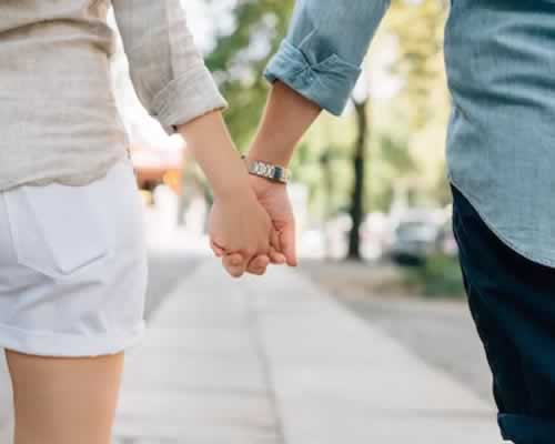 老公出轨后离婚还是原谅？答案藏在孩子的未来里 - 顾觅佳偶婚恋网