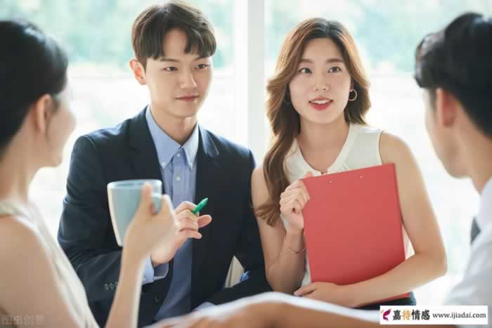 中年男人的穿着透露福气，这些细节最能看出来(图2)