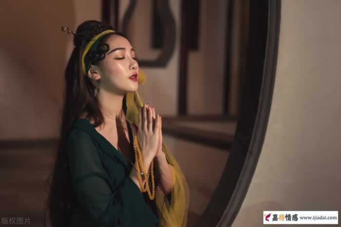 中年女人缺爱缺钱哪个更可怕？爱自己才是关键(图4)