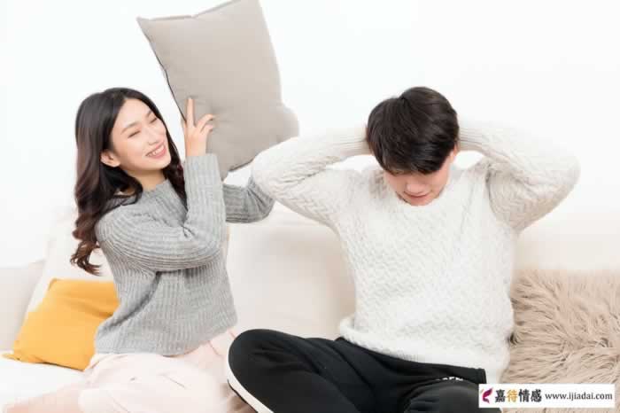 女人对你不感兴趣，这三个表现很关键(图4)