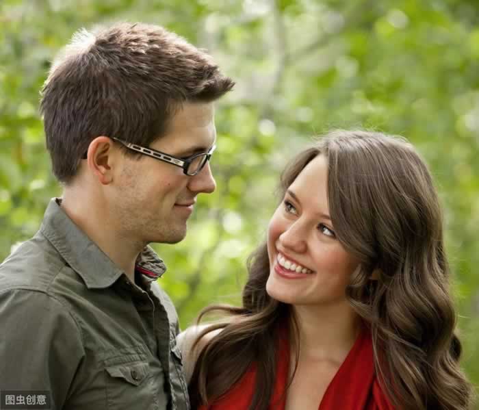 异地恋如何维持？突破距离的关键方法(图2)