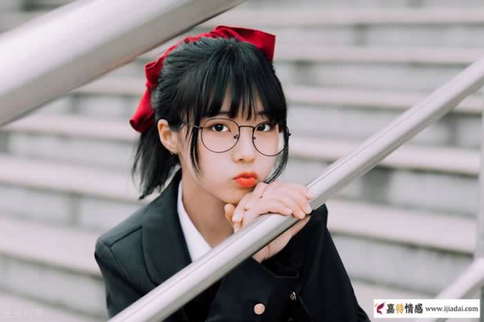 女人的修养体现在这三个细节中(图1)