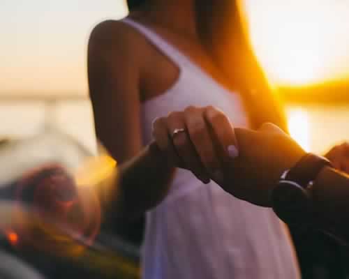 父母对婚姻的影响与子女的独立思考 - 顾觅佳偶婚恋网