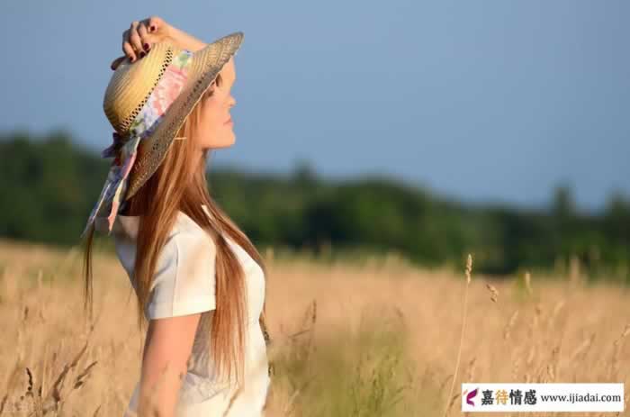 一个女人爱不爱你，身体语言最真实(图2)