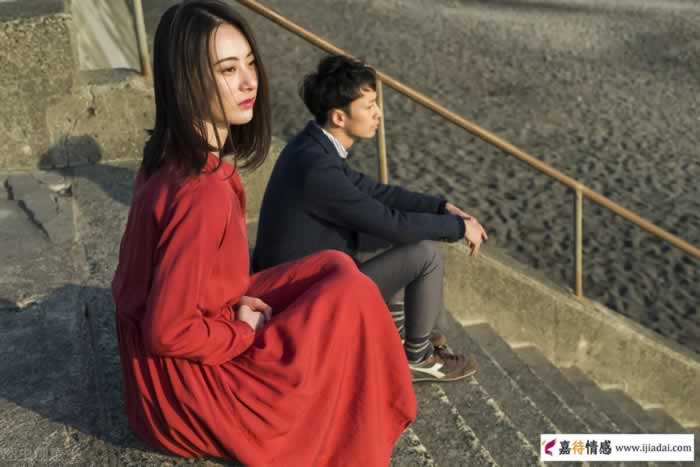 缺爱的女人会情不自禁地赌气发脾气和唉声叹气(图2)