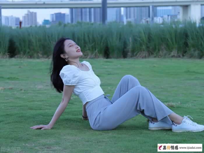 情人之间爱得长久的关键在于看淡感情与小事(图1)