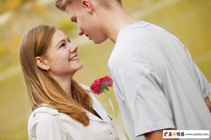 男人遇到灵魂伴侣的两种明显表现(图1)
