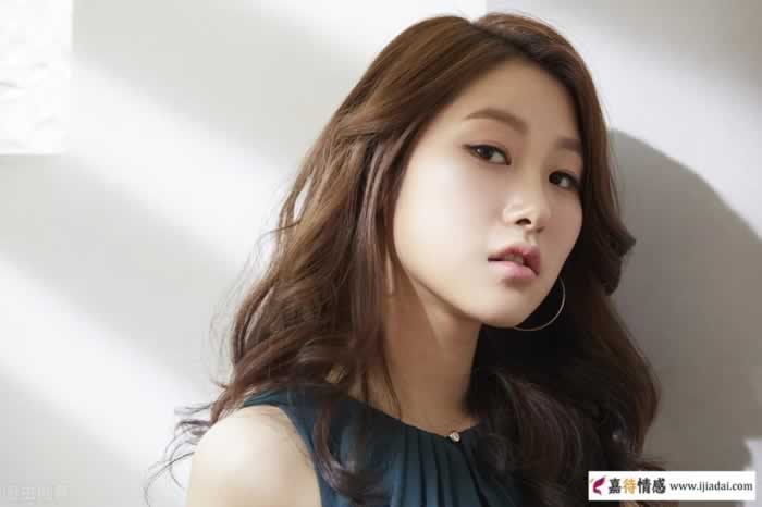 高层次女人从不炫耀的三样东西，男人更欣赏(图1)