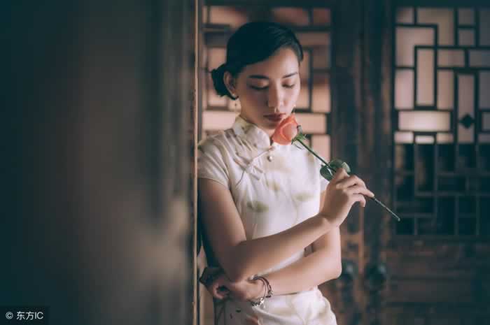 如何展现女性柔美气质 激起男人保护欲(图1)