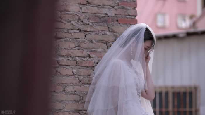 正在经历“丧偶式”婚姻?想要改变现状,做这3件事(图1) 正在经历“丧偶式”婚姻?想要改变现状,做这3件事(图1)