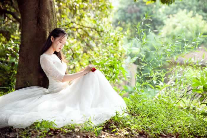 挽回中最不可取的错误行为？伤害自己，逼迫前任复合(图1)