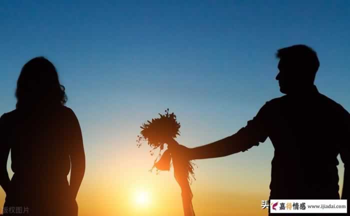 死缠烂打挽回方式，会把爱人越推越远吗｜亲密关系修复指南(图3)