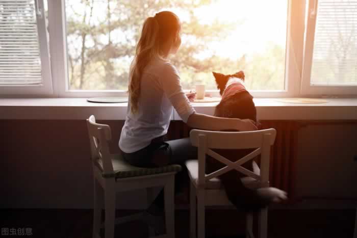 害怕失去所以回避｜回避型依恋者的情感困境与突破指南(图2)