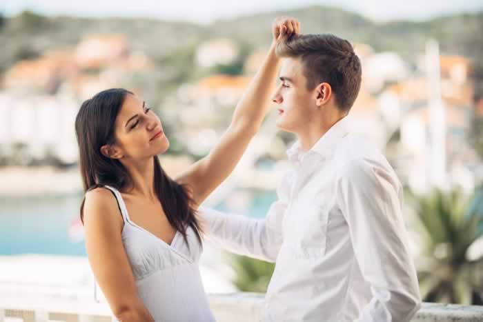 结婚十年后还能找回爱的感觉吗｜情感修复实用指南(图1)