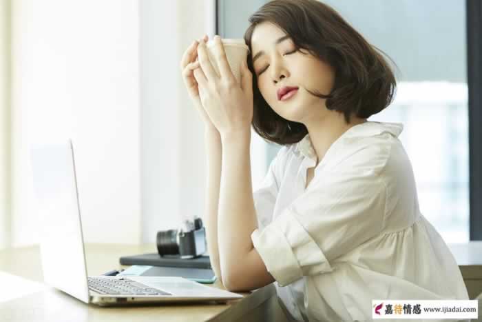 结婚了忘不了前任的3条建议｜情感修复实用指南(图1)