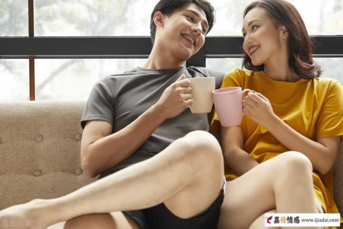 中年女人易被四类男人吸引｜情感关系实用指南(图1)