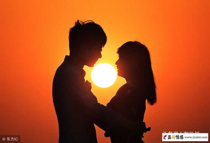 戴绿帽子的真实体验与心理挣扎｜情感困境全攻略(图1)