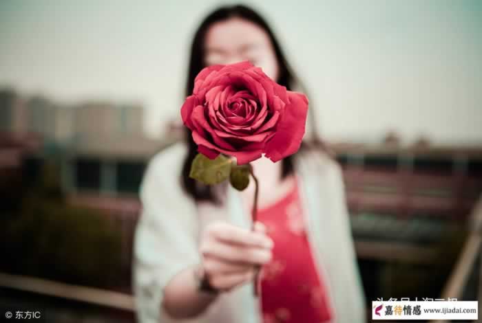 戴绿帽子的真实体验与心理挣扎｜情感困境全攻略(图2)