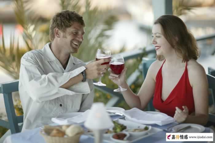 女人出轨前的三大异常行为｜挽回爱情实用指南(图2)