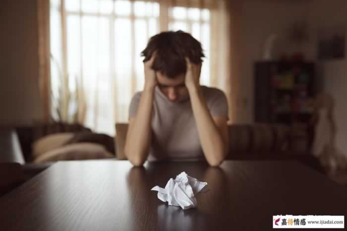 分手后是否该纠缠？情感挽回实用指南(图1)