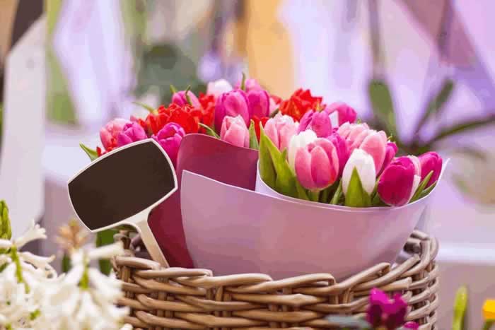 有些女人让男人越来越着迷的5个原因｜情感关系实用指南(图2)