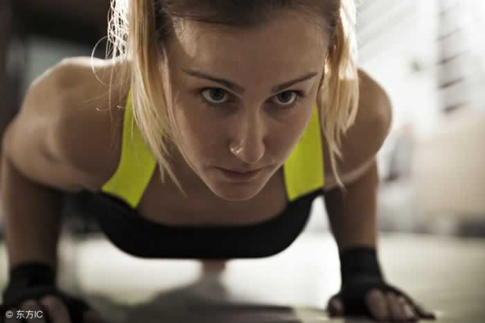 男人没出息的3种表现｜实用指南(图2)