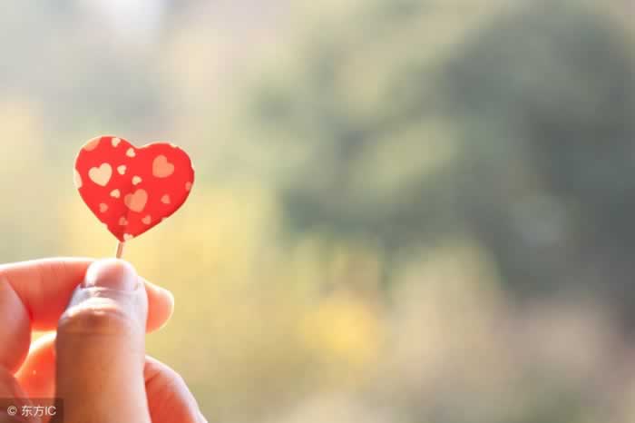 女人有这三个迹象时，说明已经怀疑人生了｜实用指南(图2)