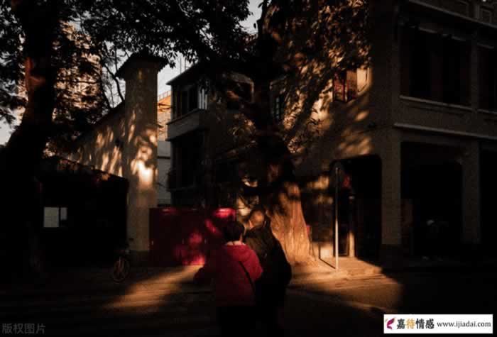 让女人开心的三大秘诀｜实用指南(图2)