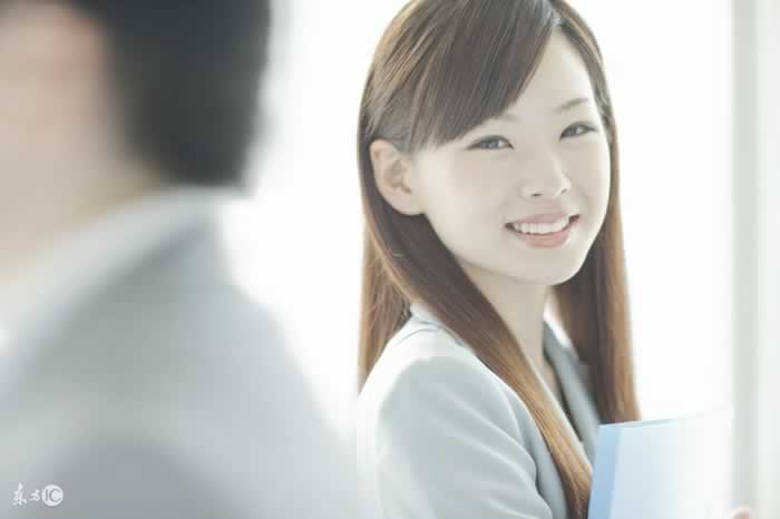 恋爱中保姆型人格如何改变自己｜情感修复实用指南(图1)