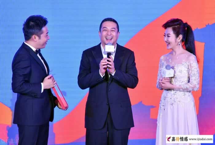 令女人上瘾的3种男人｜情感吸引力核心技巧(图4)