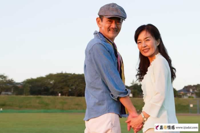 男人出轨回归家庭后，会偷偷联系旧情人吗？听听男人大实话全攻略(图2)