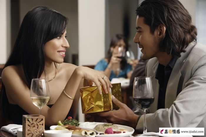 异性同事发生关系后如何相安无事？三个女人的真实感受与应对方法(图1)