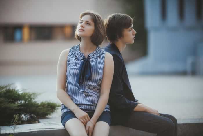 分手后挽回前任：消除前男友反感的实用指南(图1)