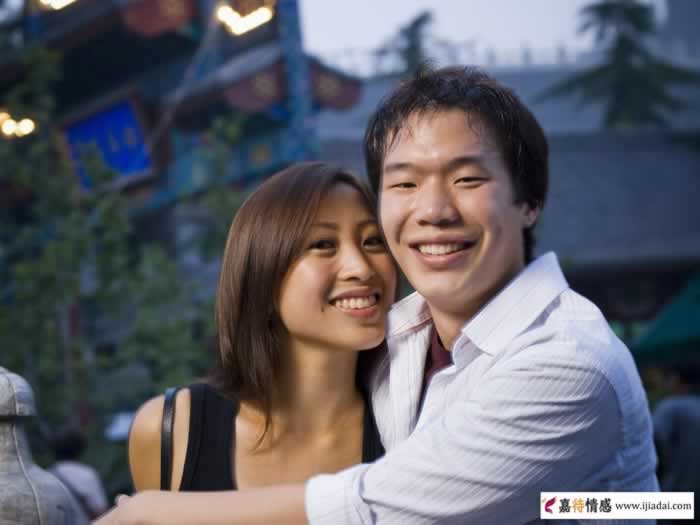 爱你的女人和玩你的女人有什么区别｜三个细节看透真心(图3)