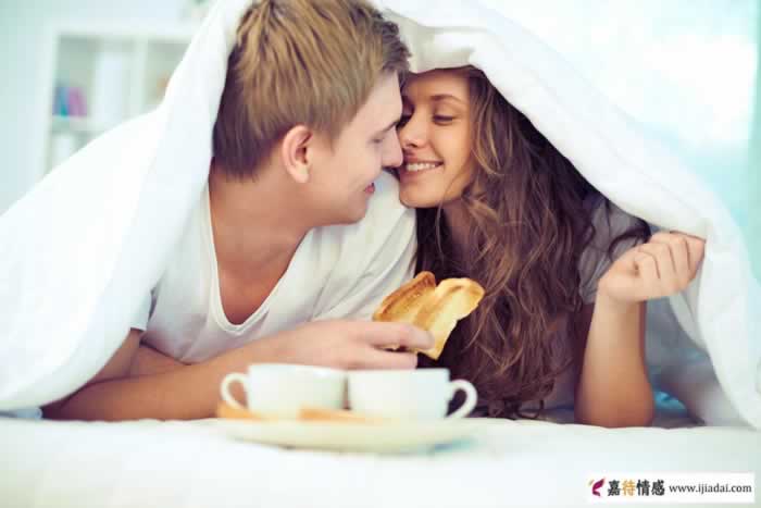 已婚男人在外动了情，身上一般会出现3种味道掩饰不了｜婚姻警示(图3)