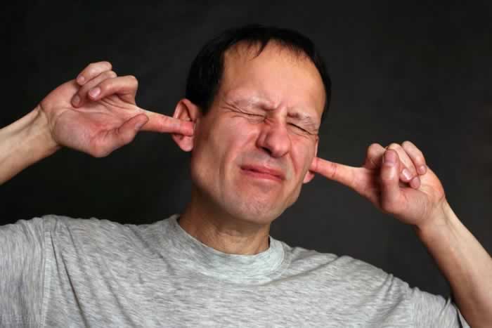 分手后挽回男友必看：令男人反感的女人特征全攻略(图1)